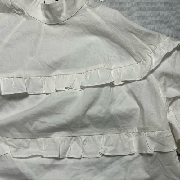 Nicole Miller white ruffle 3/4 sleeve much neck top NWT size small - Picture 3 of 6